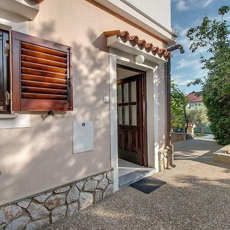 Apartment Simona Мали-Лошинь Экстерьер фото